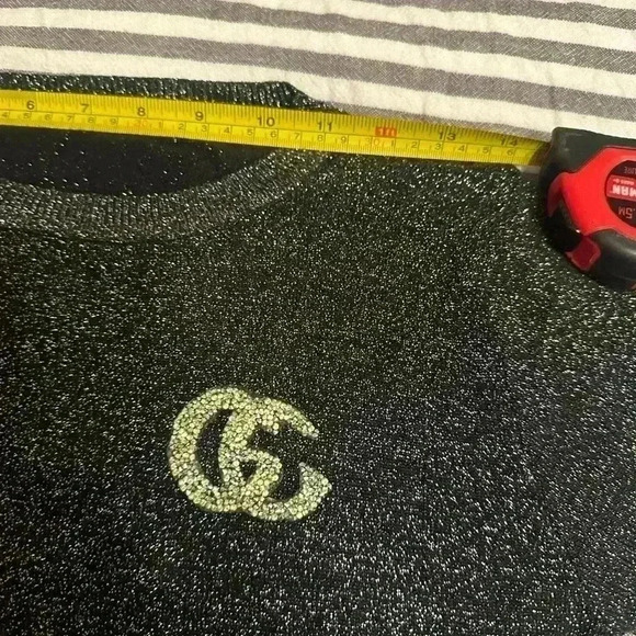 Classy logo women’s top size S off of measurements - Picture 5 of 6